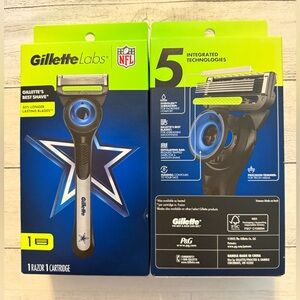 Gillette Labs Official Cowboys Licensed Razor for Men, 1 Handle, 1
Blade Refill